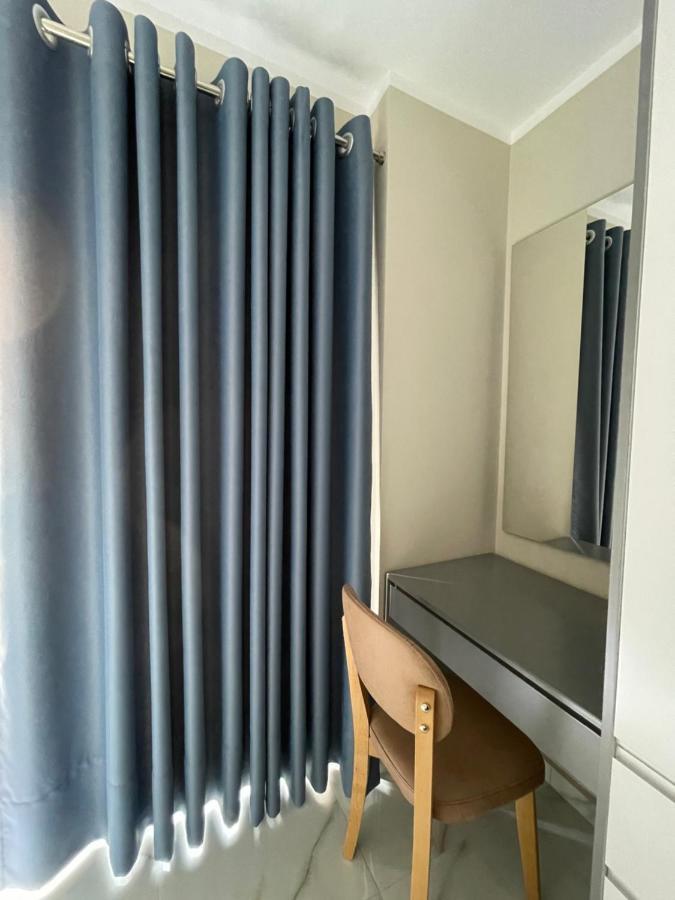 סרנדה Modern Beachfront Apartments מראה חיצוני תמונה