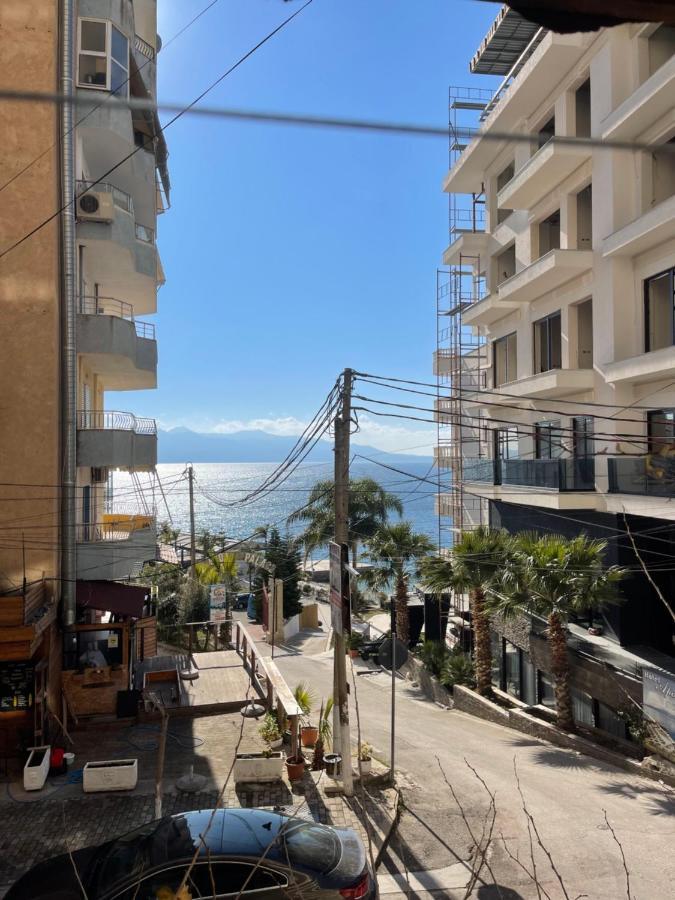 סרנדה Modern Beachfront Apartments מראה חיצוני תמונה